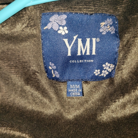 Coat - Picture 2 of 3